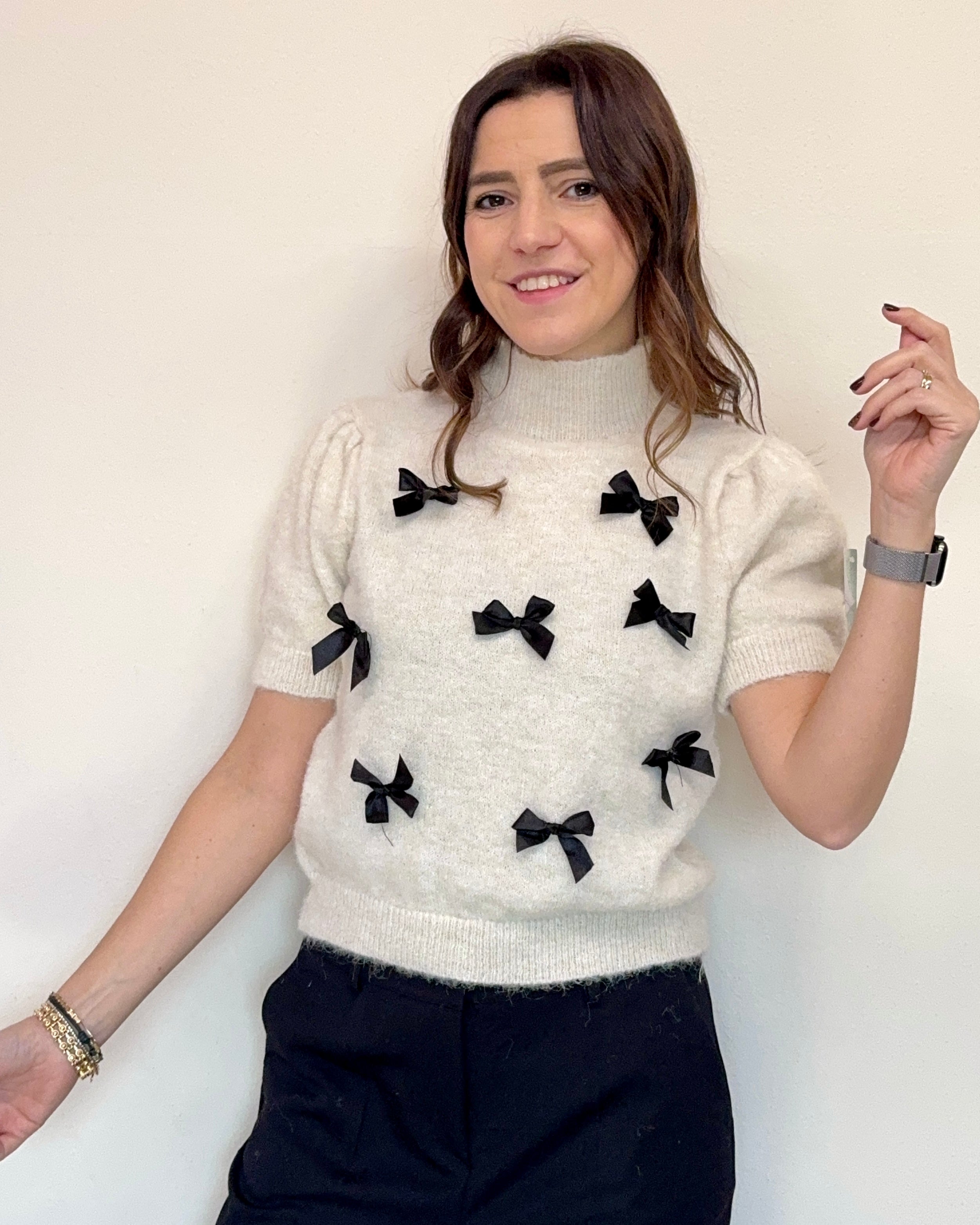 Maglioncino fiocchetti